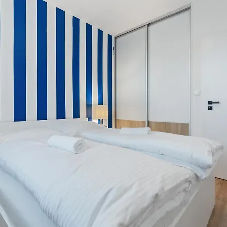 Lam Blue Ac - Balcony