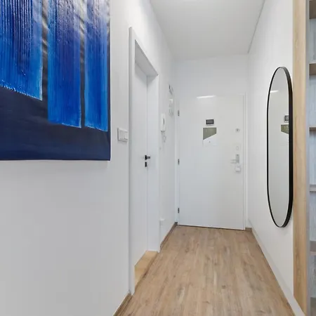 Apartment Lam Blue Ac - Balcony Pressburg